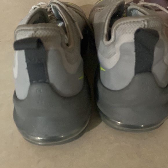 Air max gray green nike logo - Picture 6 of 7